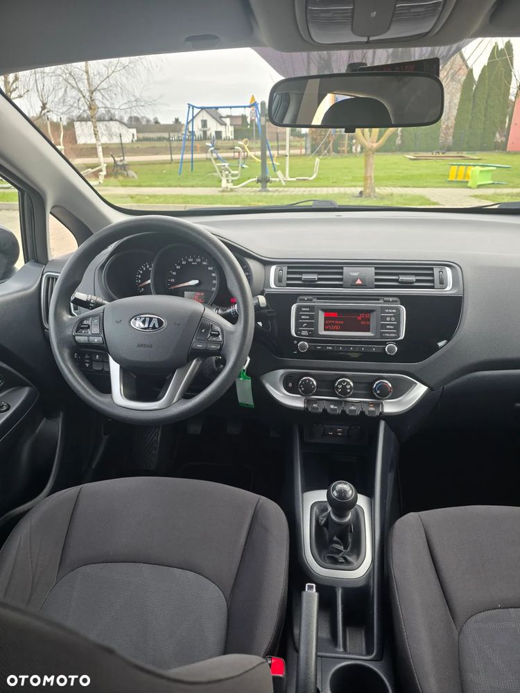 Kia Rio 1.2 Dream Team Edition - 15