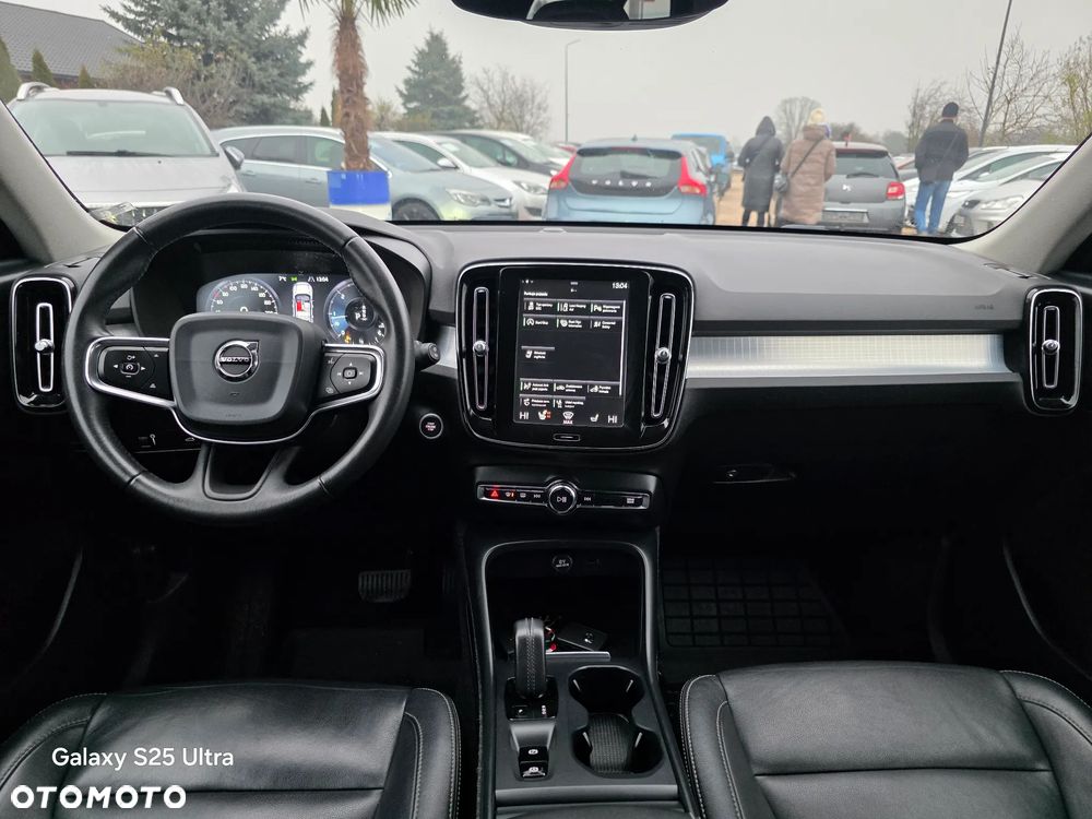 Volvo XC 40 D3 Momentum Pro - 34