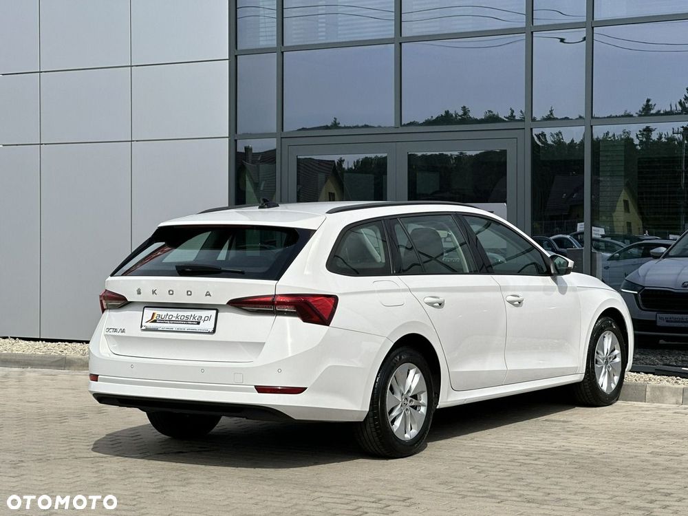 Skoda Octavia 2.0 TDI Ambition DSG - 8