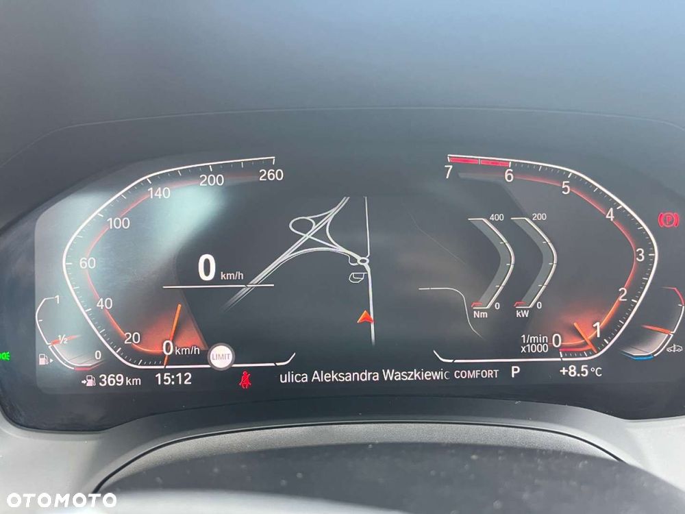 BMW Seria 3 330i - 12