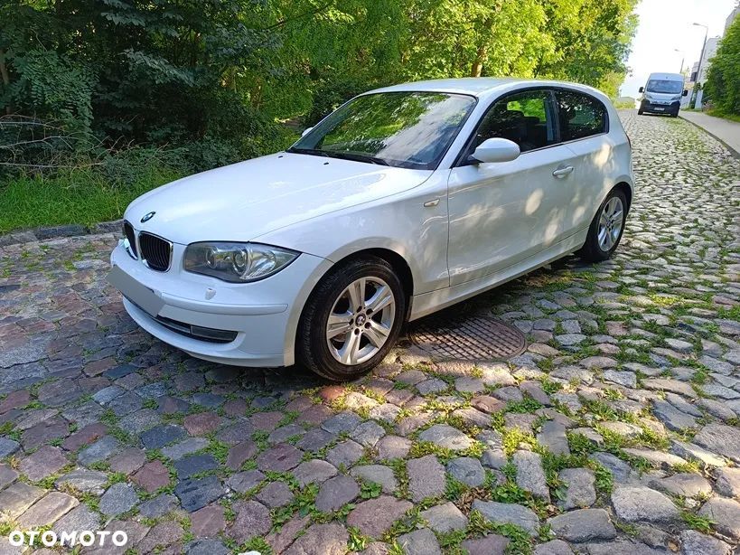 BMW Seria 1 116i - 1