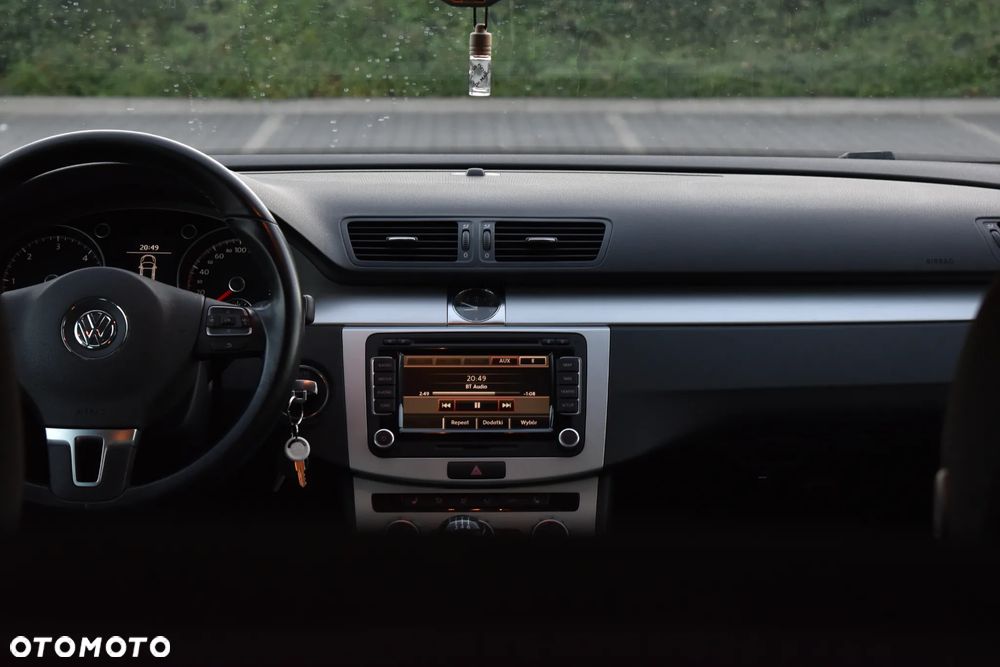 Volkswagen Passat 2.0 TDI BlueMotion Technology Exclusive - 26