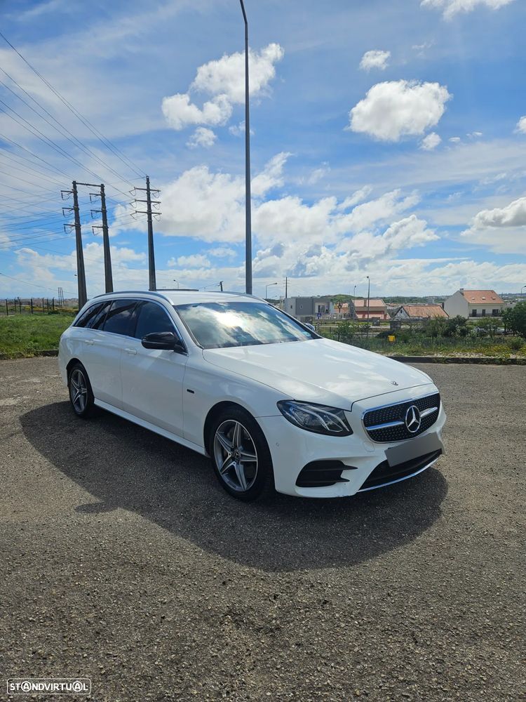Mercedes-Benz E 300 de AMG Line - 1