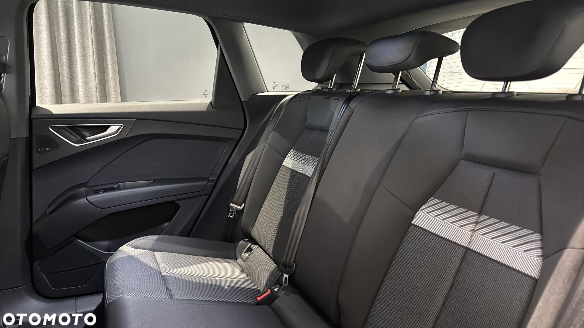 Audi Q4 e-tron - 16