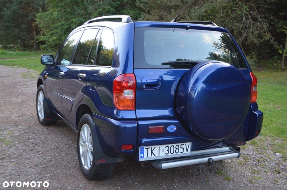 Toyota RAV4 2.0 D-4D 4x4 - 15