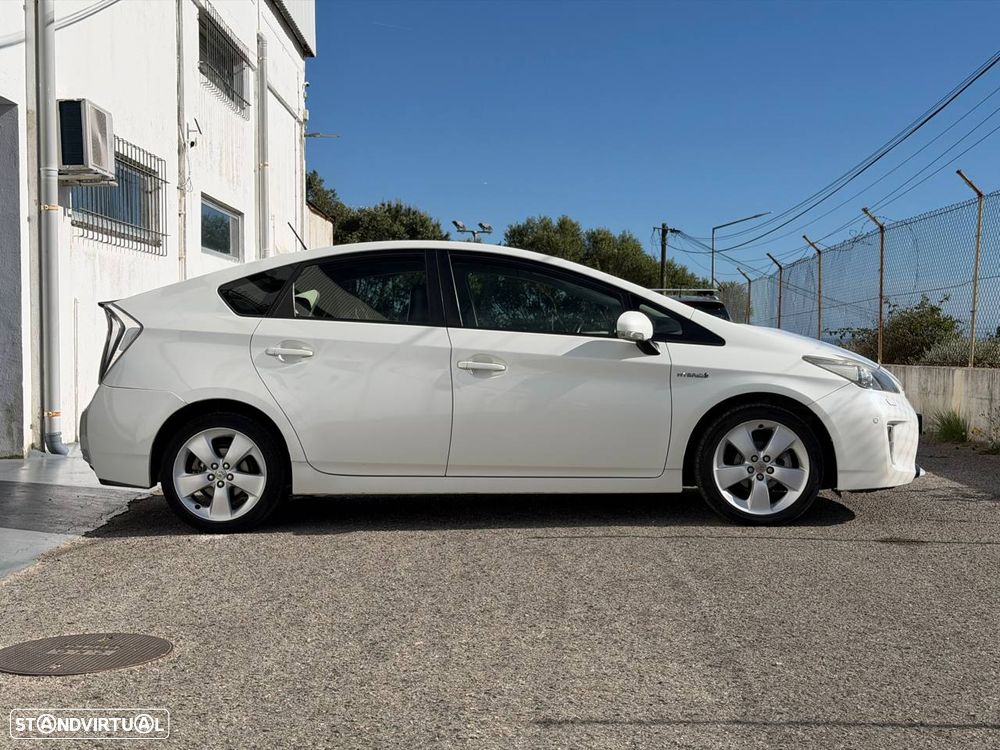 Toyota Prius 1.8 Premium P.Navi+Pele - 24