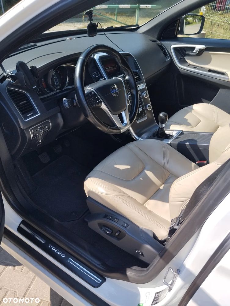 Volvo XC 60 D3 Summum - 4