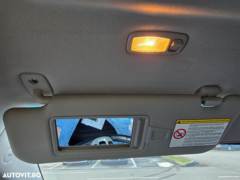 Kia Sportage 2.0 CRDI 4WD Automatik Spirit - 28