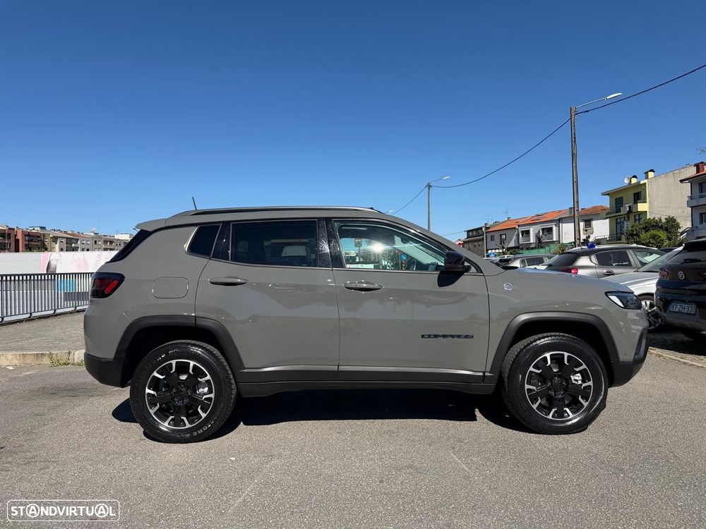 Jeep Compass 1.3 TG Trailhawk - 6