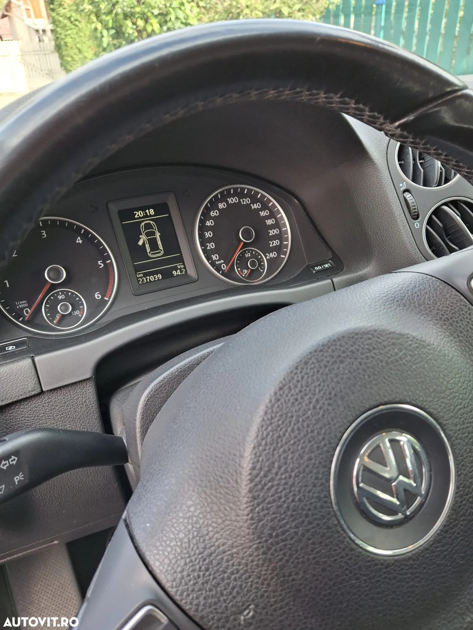 Volkswagen Golf Plus 1.6 TDI DPF BlueMotion Technology DSG Comfortline - 7