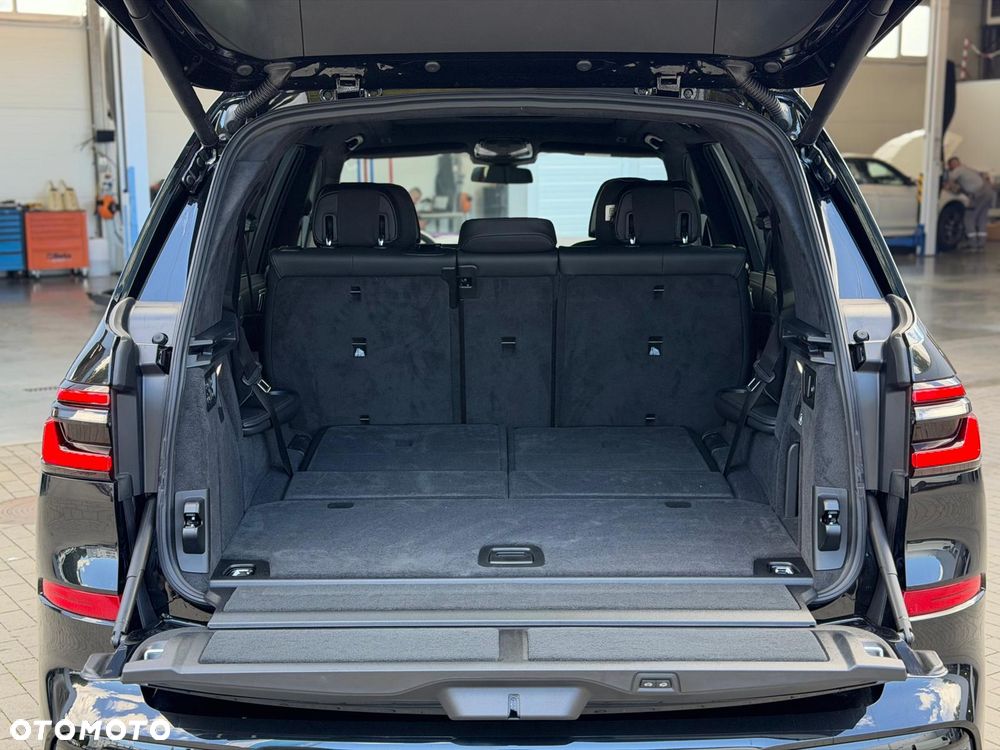 BMW X7 xDrive40d mHEV M Sport sport - 38