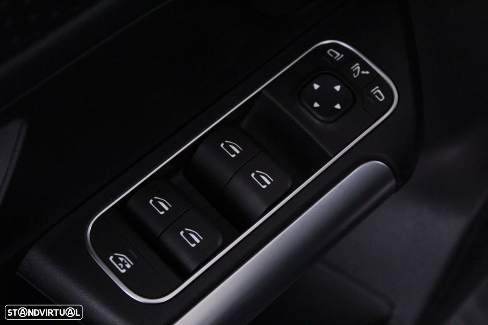 Mercedes-Benz GLA 180 d Progressive - 20