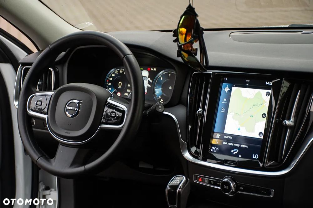 Volvo V60 D3 Momentum Core - 23