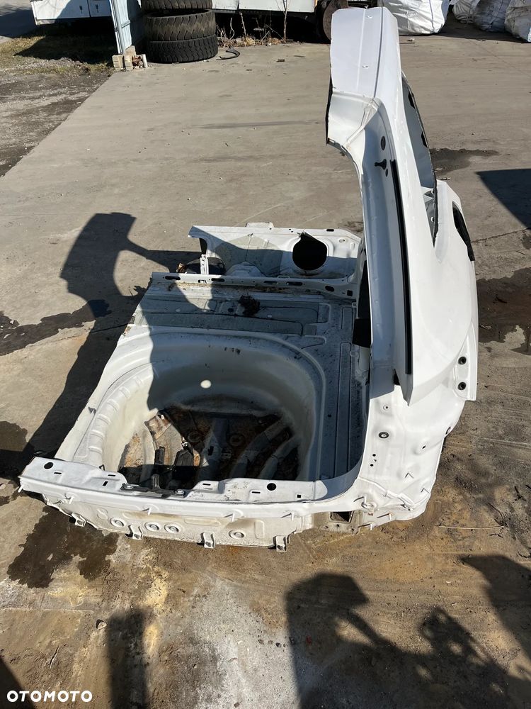 SKODA OCTAVIA 4 IV KOMBI  SCOUT BŁOTNIK PRAWY TYŁ LF9E - 2