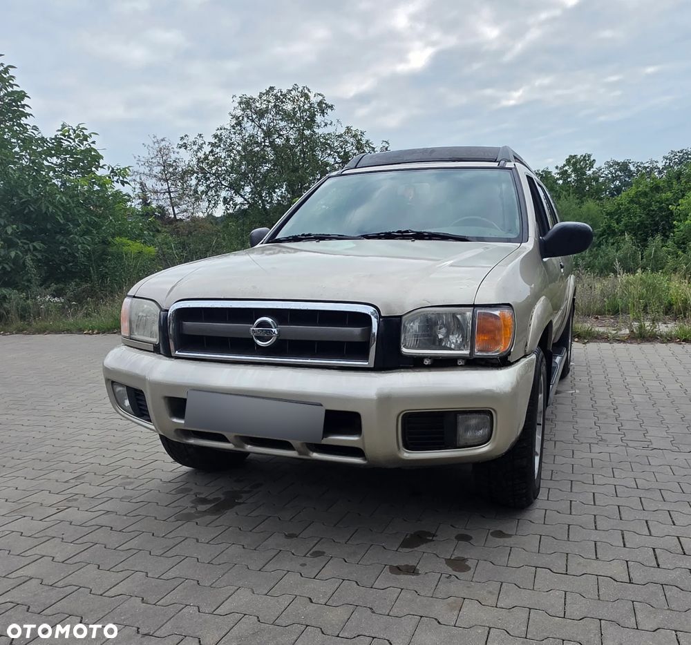 Nissan Pathfinder 3.5 V6 - 6