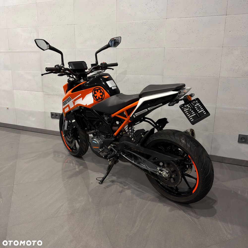 KTM Duke - 13