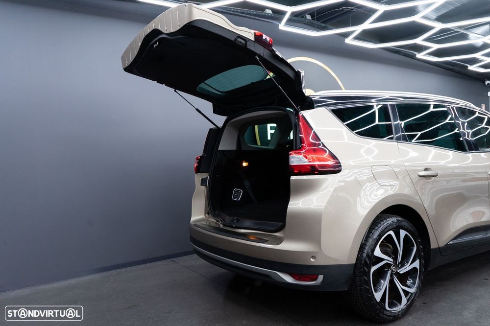 Renault Scénic 1.5 dCi Bose Edition EDC SS - 17