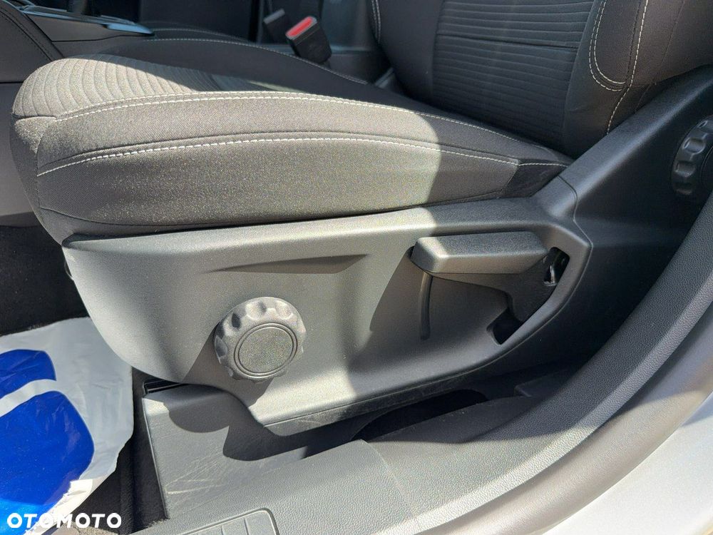 Ford Kuga - 14