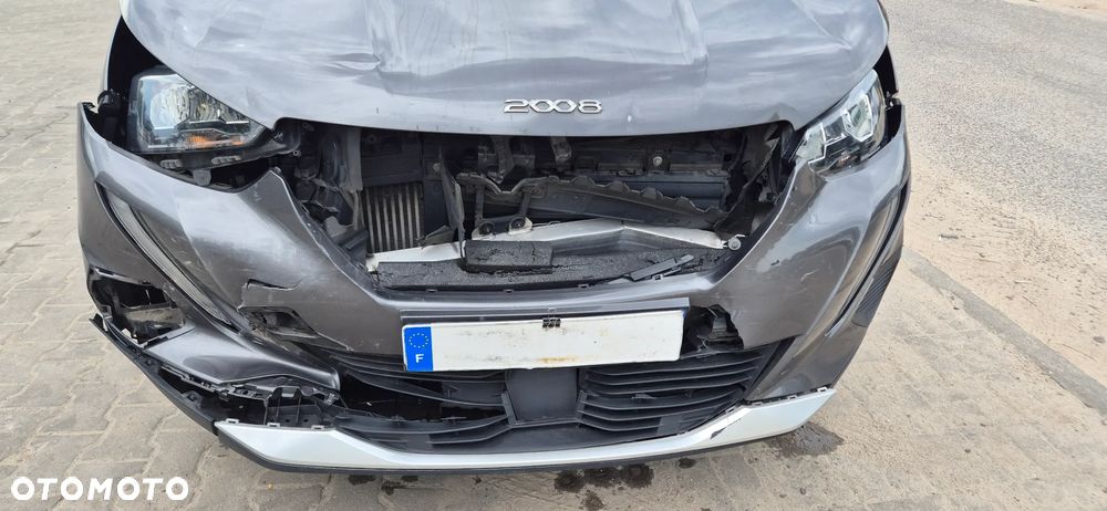 Peugeot 2008 1.2 PureTech Allure S&S EAT8 - 10