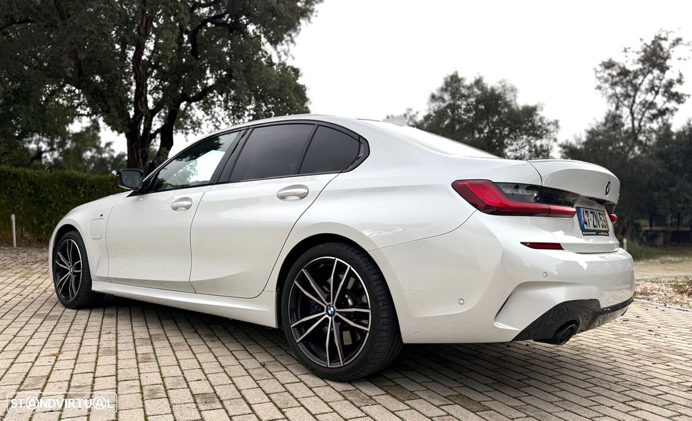BMW 330 e Pack M Auto - 15