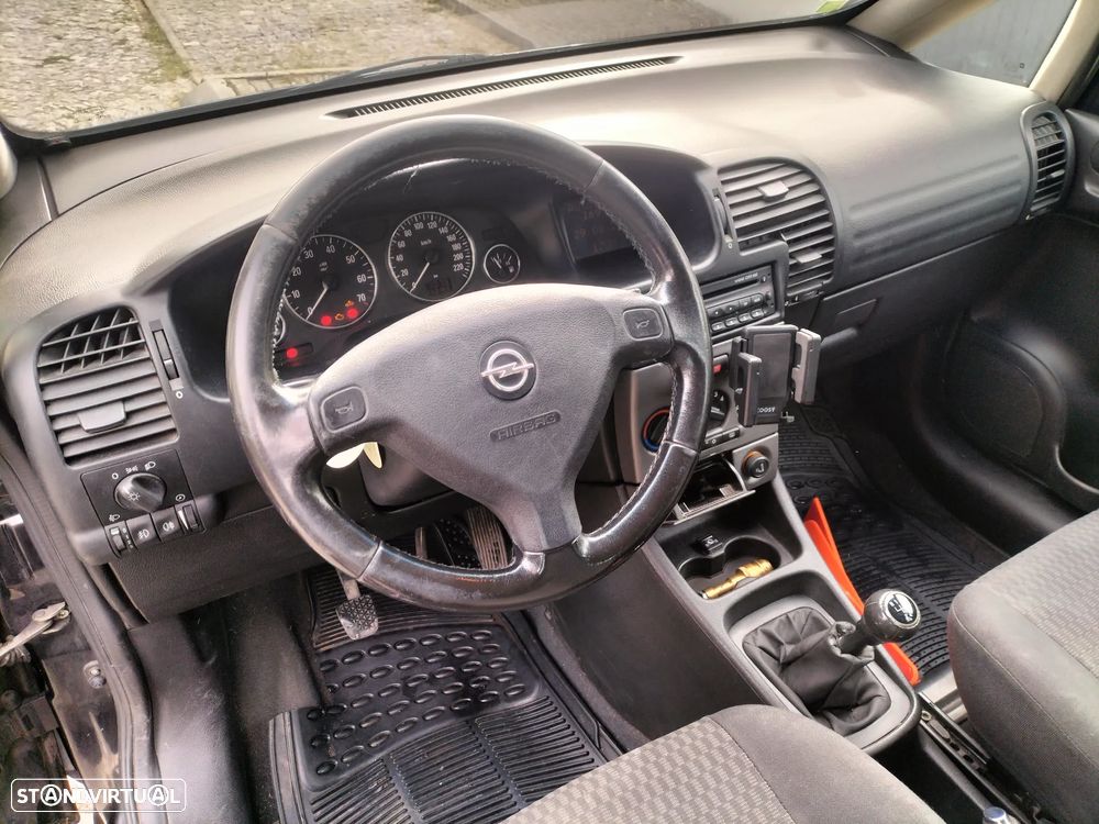 Opel Zafira 1.6 16V Elegance - 10