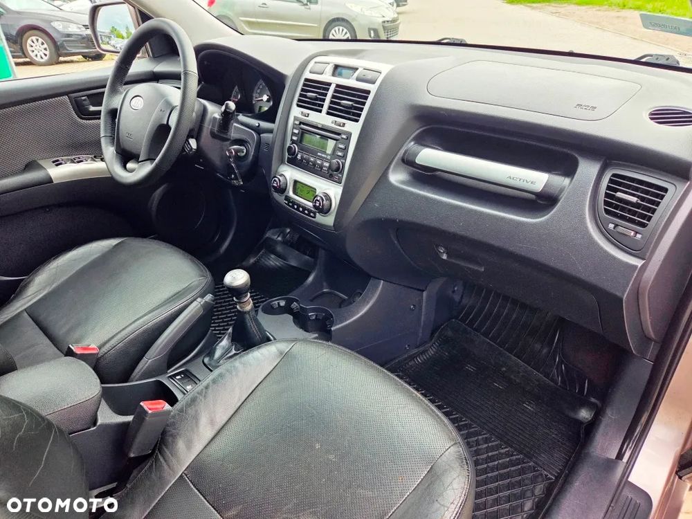 Kia Sportage 2.0 CRDI 2WD Cup - 33