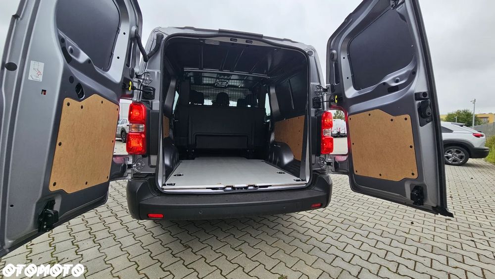 Opel Vivaro Załogowy - 4