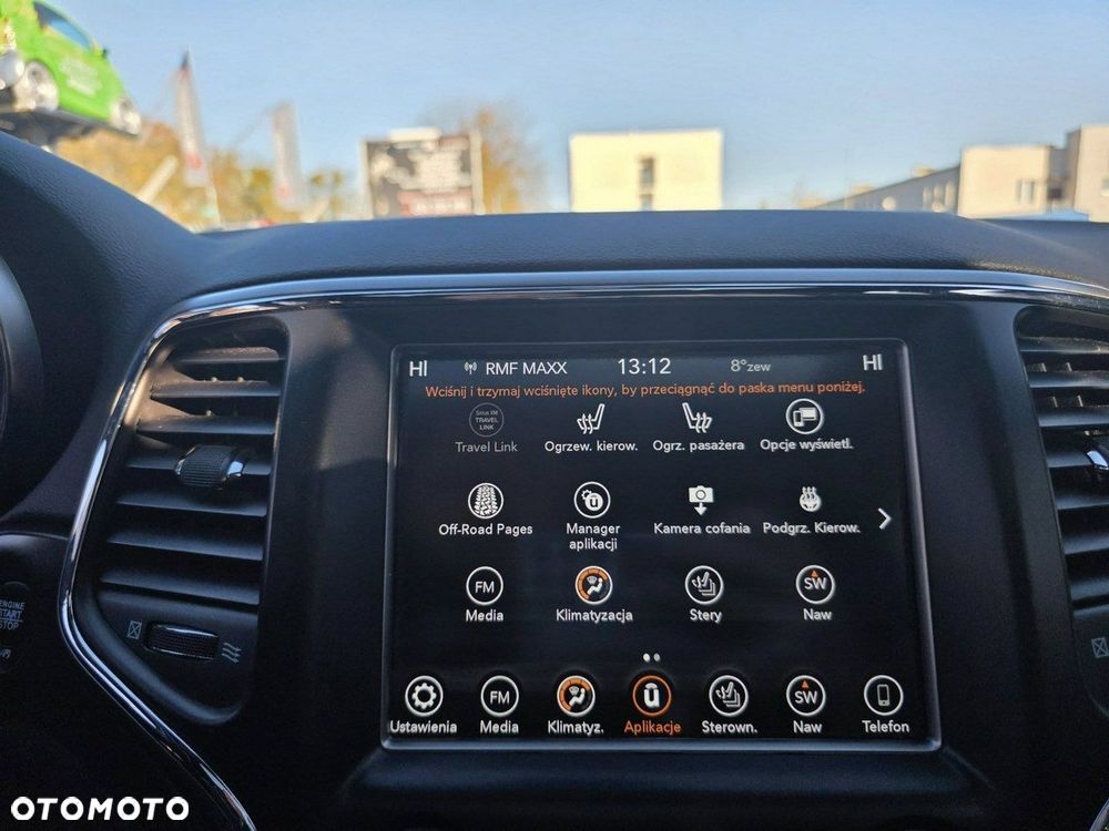 Jeep Grand Cherokee - 18