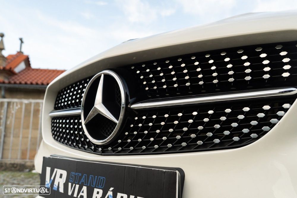 Mercedes-Benz CLA 180 d Shooting Brake AMG Line - 17