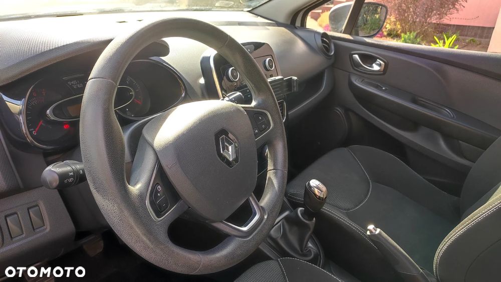 Renault Clio - 14