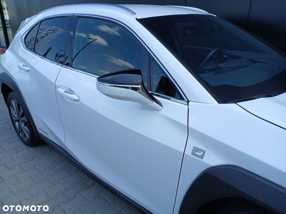 Lexus UX - 39