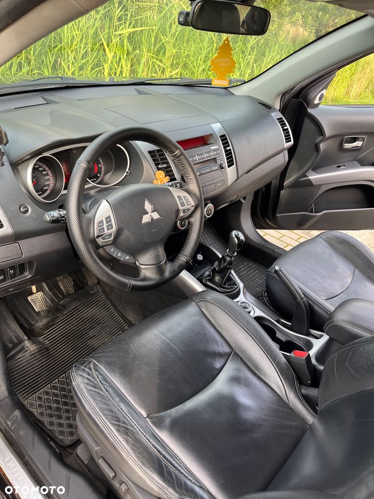 Mitsubishi Outlander 2.0 DID Instyle - 8