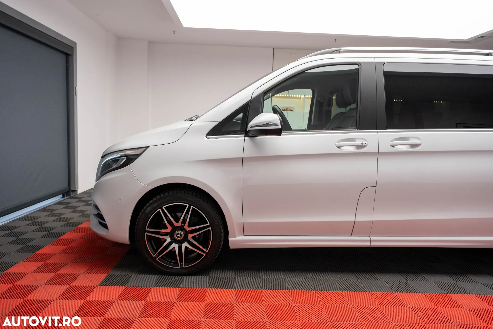 Mercedes-Benz V 300 d Combi Lung 237 CP AWD 9AT AVANTGARDE - 7