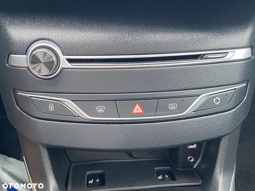 Peugeot 308 BlueHDi FAP 120 Stop&Start Active - 32