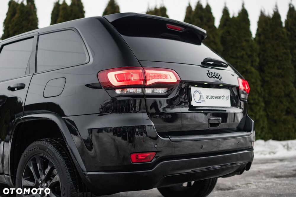 Jeep Grand Cherokee - 36