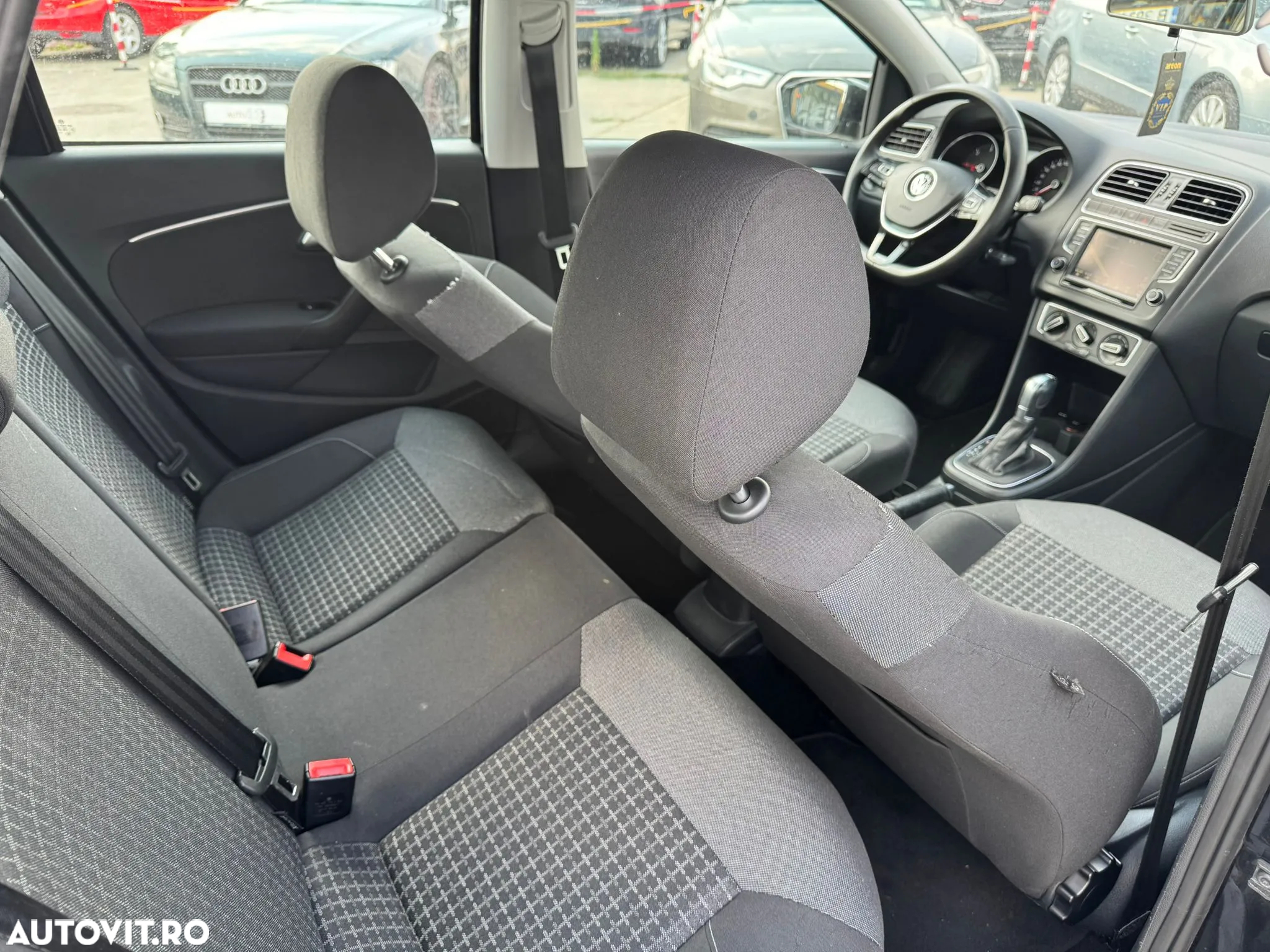 Volkswagen Polo 1.4 TDI (Blue Motion Technology) DSG Comfortline - 10