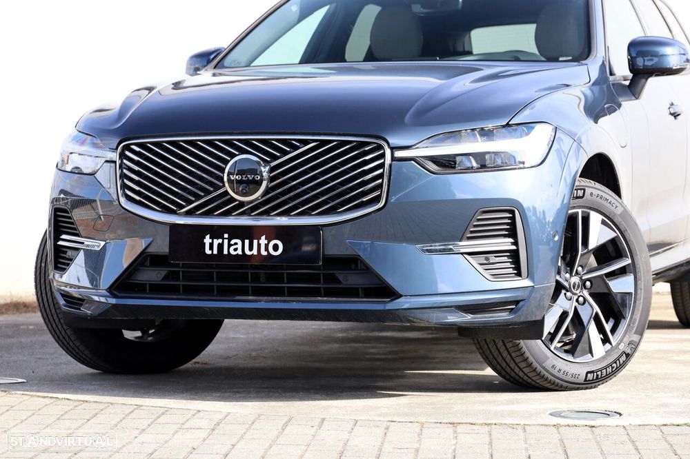 Volvo XC 60 2.0 T6 PHEV Core AWD - 36