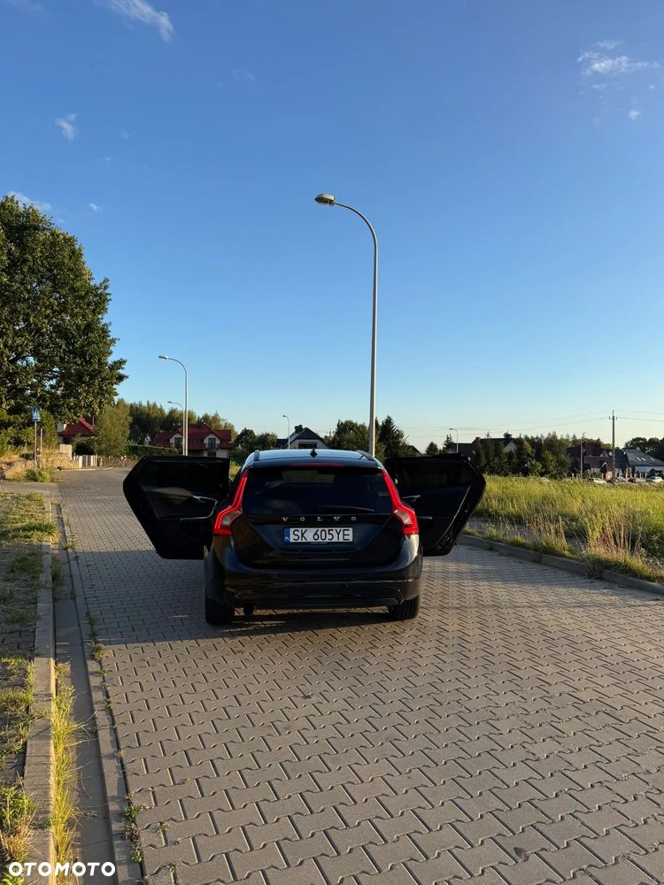 Volvo V60 D2 Kinetic - 12