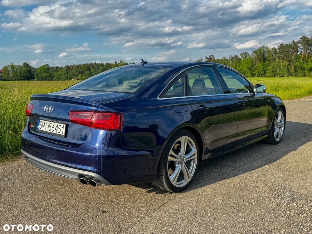 Audi S6 Limousine - 13