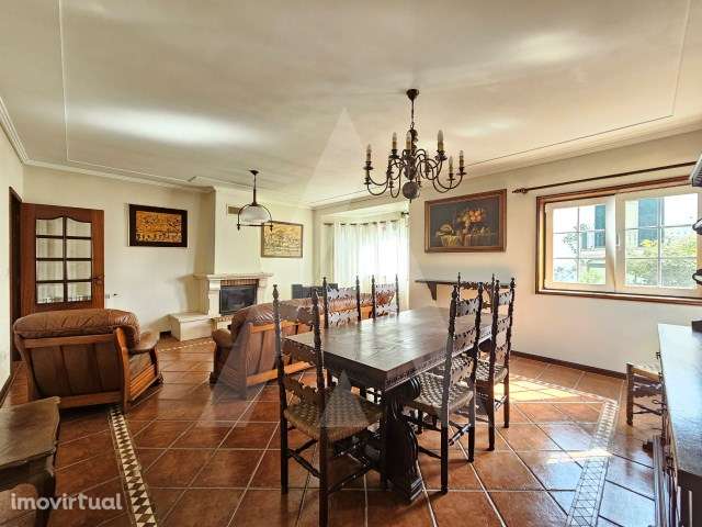 Apartamento T3 Duplex a 5 minutos do C. C. Glicínias - Grande imagem: 3/31