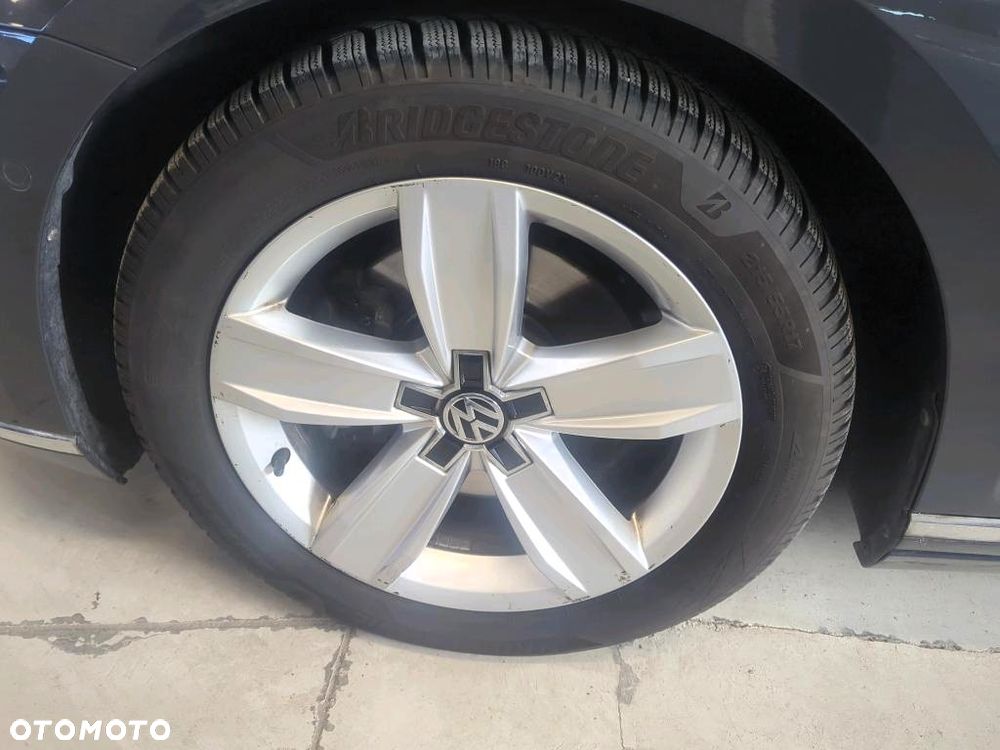 Volkswagen Passat 2.0 TSI Elegance DSG - 5