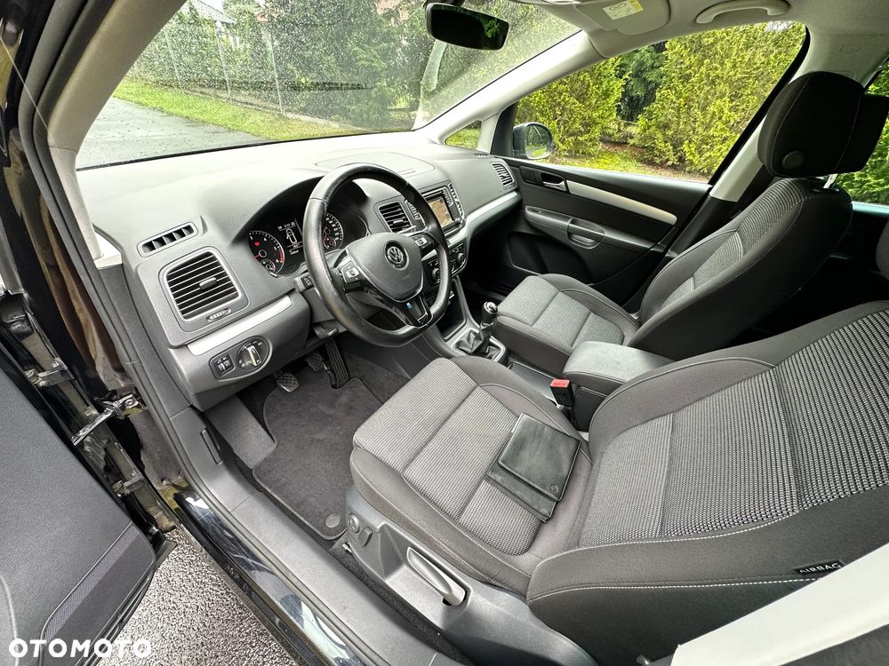 Volkswagen Sharan 2.0 TDI BMT Comfortline - 18
