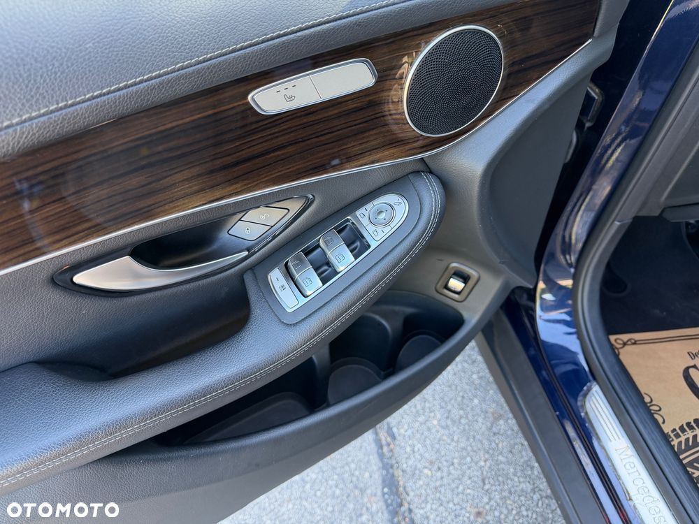 Mercedes-Benz GLC 300 de 4Matic 9G-TRONIC - 19