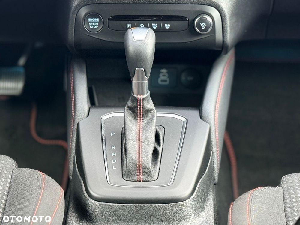 Ford Focus 1.0 EcoBoost mHEV ST-Line X - 23