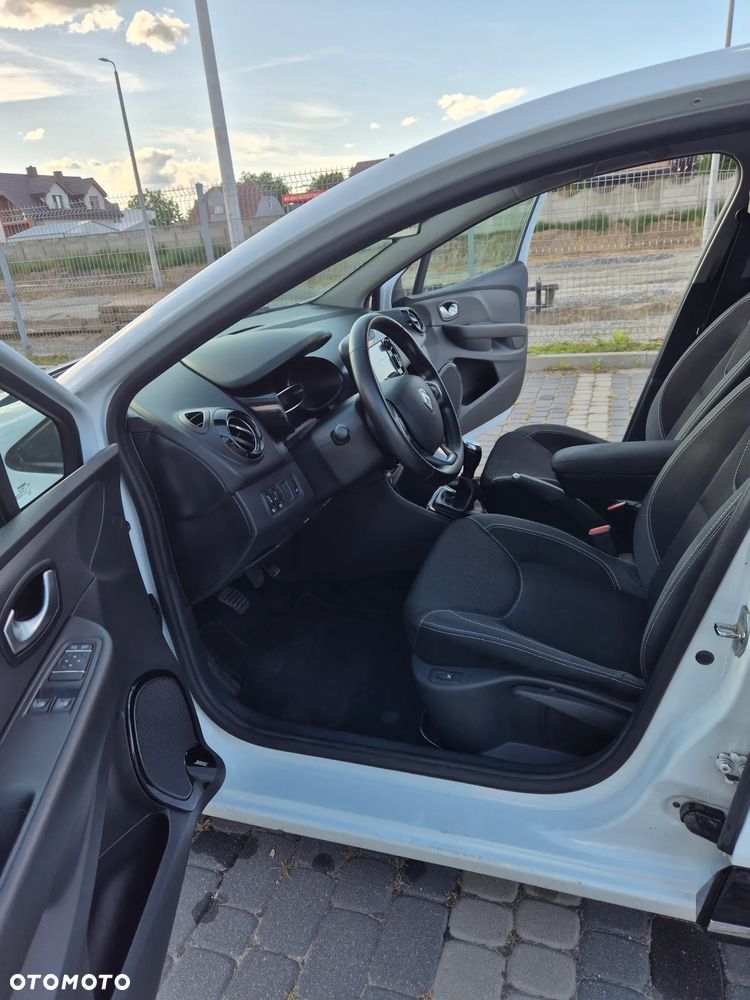 Renault Clio - 7