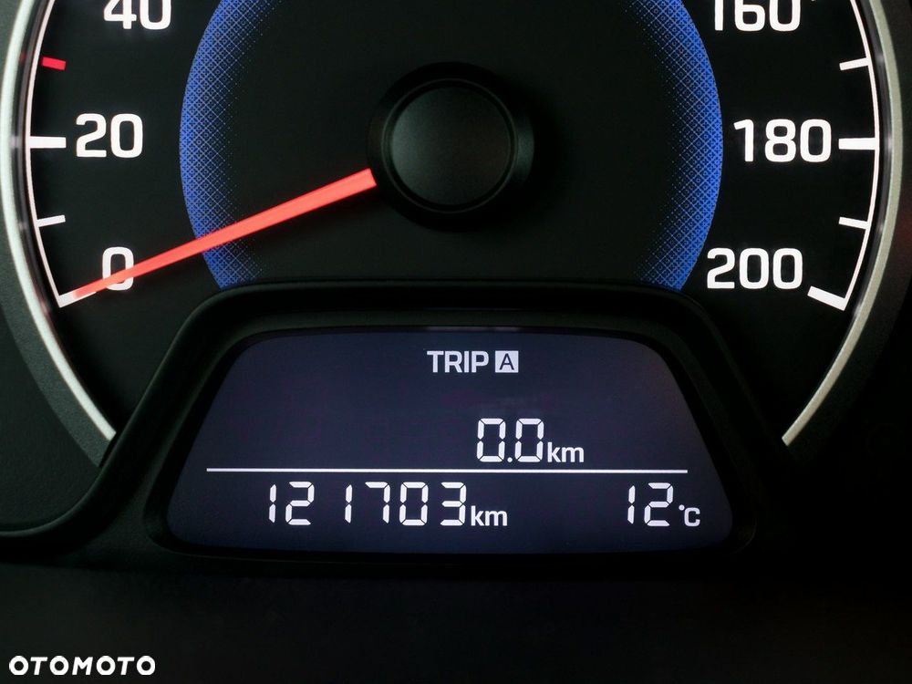 Hyundai i10 1.0 - 12