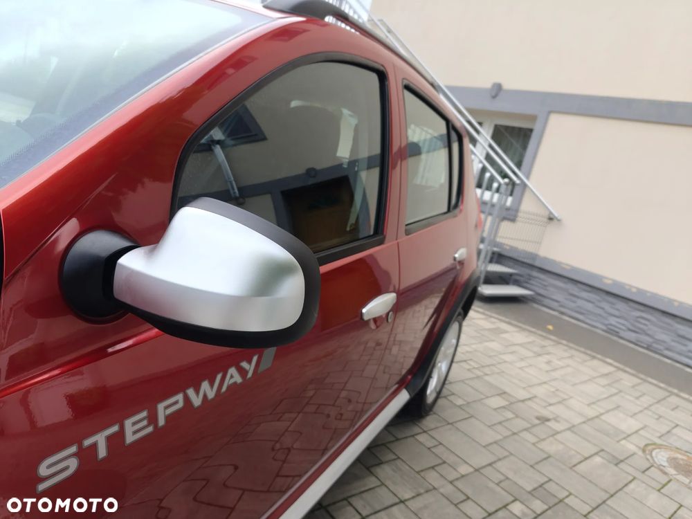Dacia Sandero Stepway 1.6 - 18
