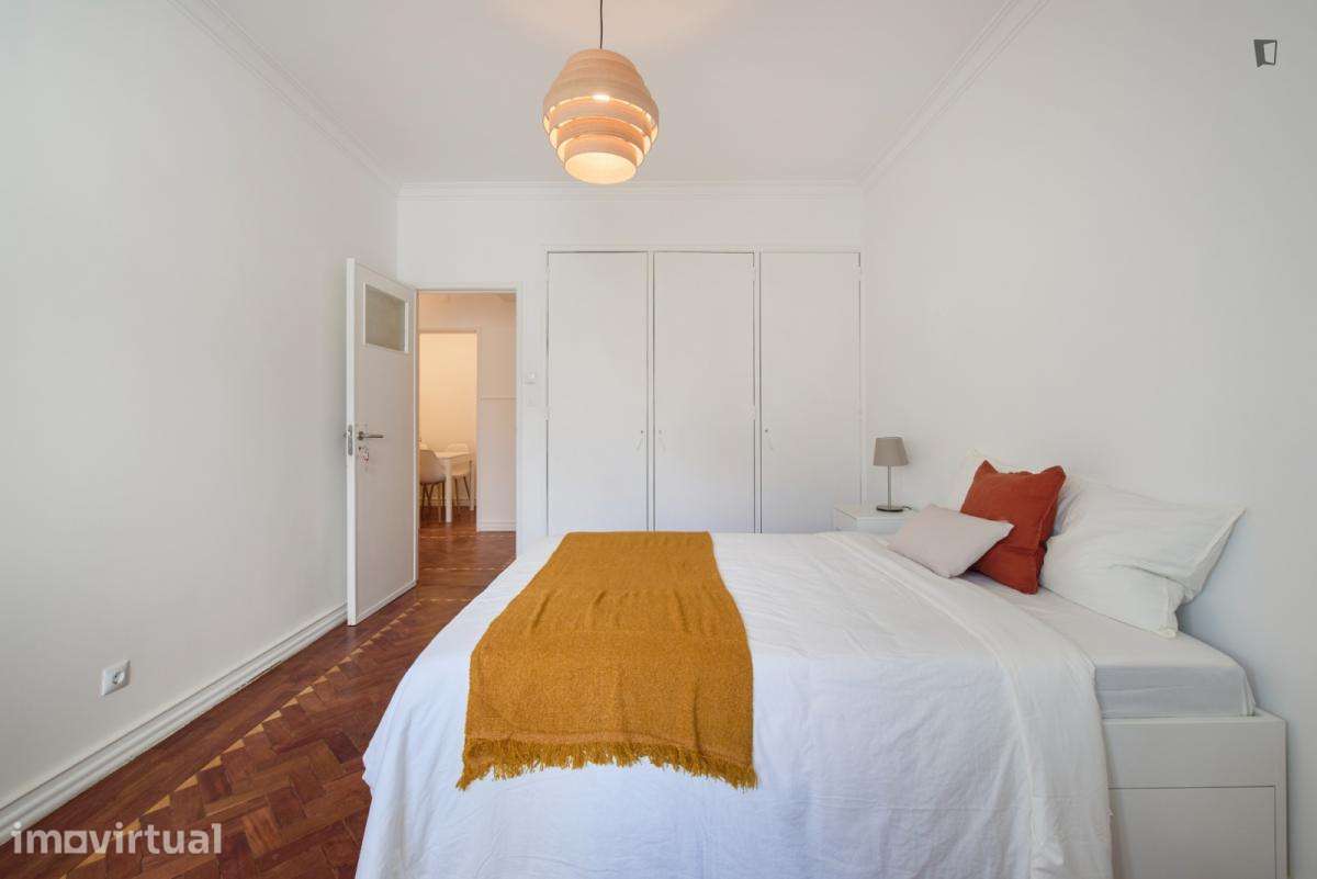 Quarto - localizado em Entrecampos Lisbon - Grande imagem: 5/28