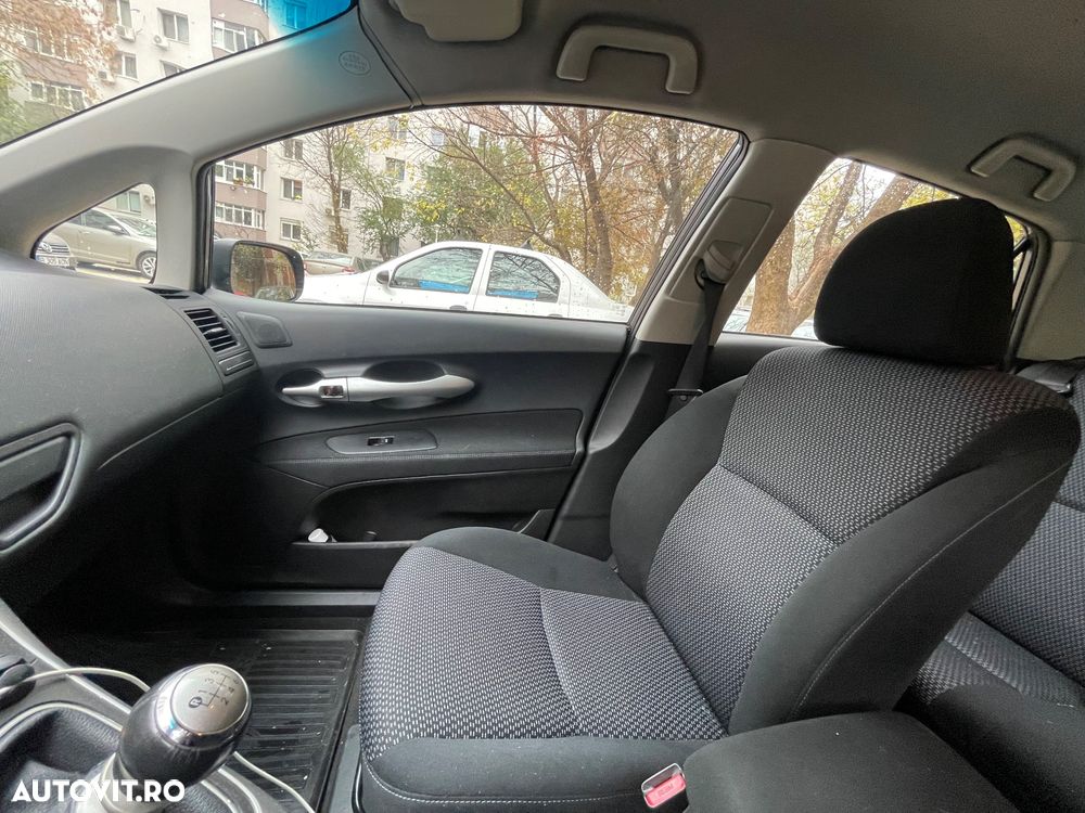 Toyota Auris - 17