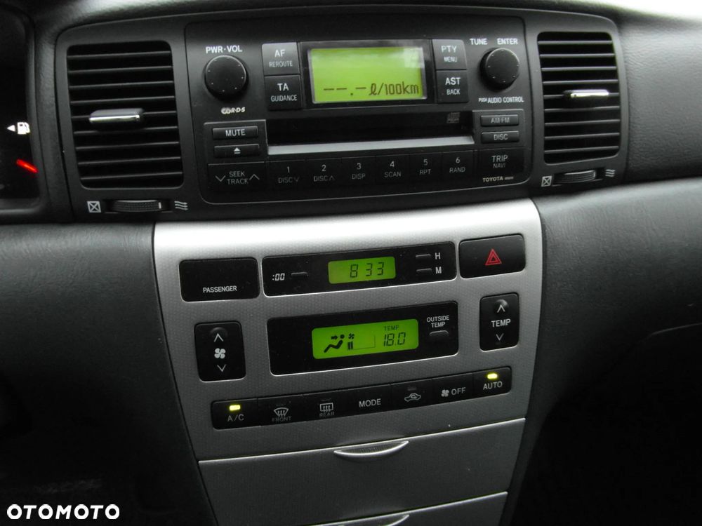 Toyota Corolla 1.6 VVT-i Automatik Edition - 28